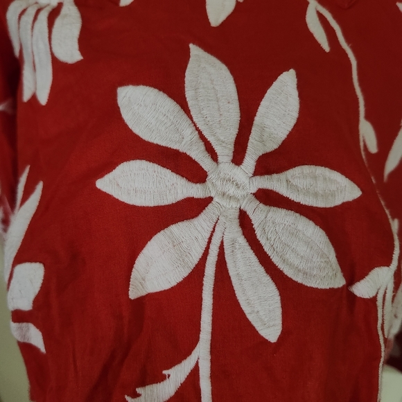 Beautiful Talbots blouse.  Size 10. Excellent condition. - Picture 8 of 9